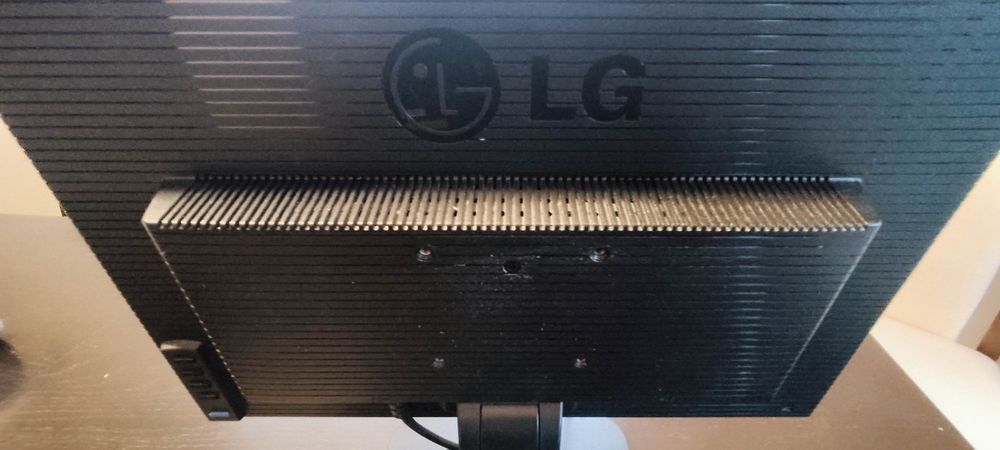 Monitor 19'' super stan