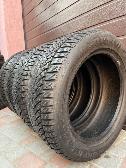 Dunlop Winter Sport5 215/55 r17 Зима комплект шин