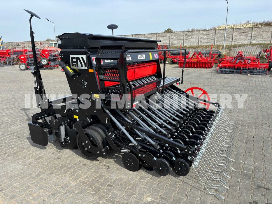 Agregat uprawowo-siewny EURO-MASZ nabudowany brona siewnik BEZORKOWIEC