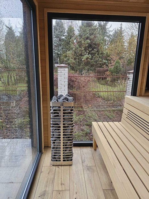 Sauna ogrodowa salon strefa spa jacuzzi