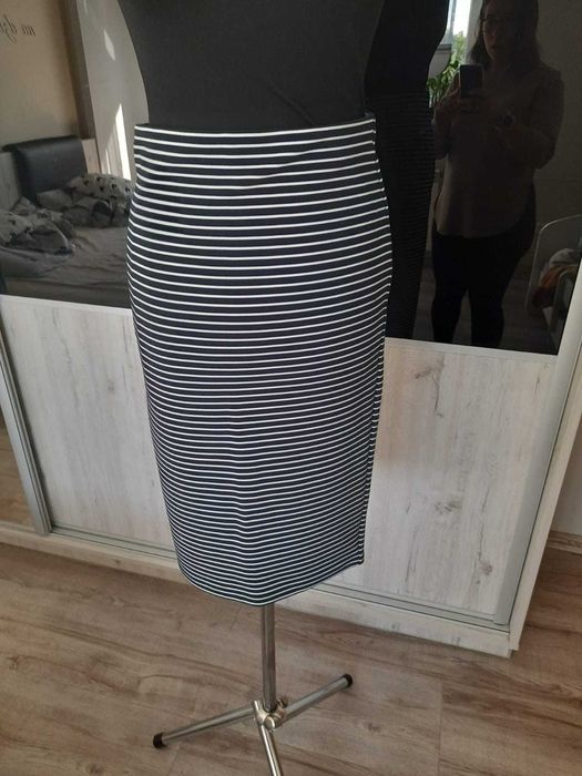 Spódnica ołówkowa