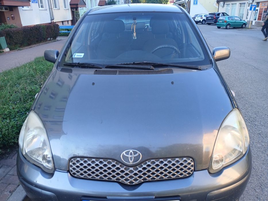 Toyota Yaris  2005r