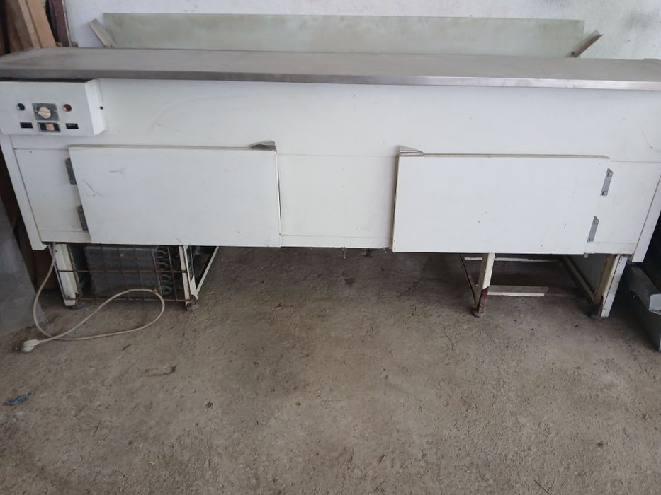 Vitrina de charcutaria