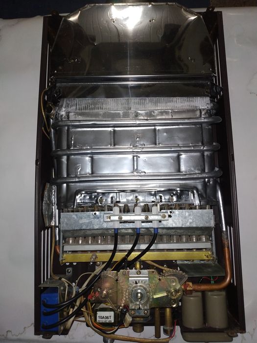 Газовая колонка бу. 10 литров. Селена. С гарантией 24 месяца.