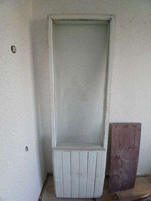Отдам три балконных двери застеклённые бесплатно