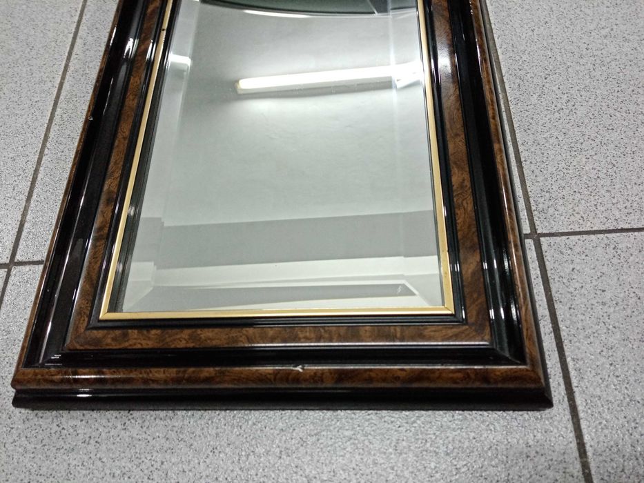 Wall Mirror with Frame64285223928321121