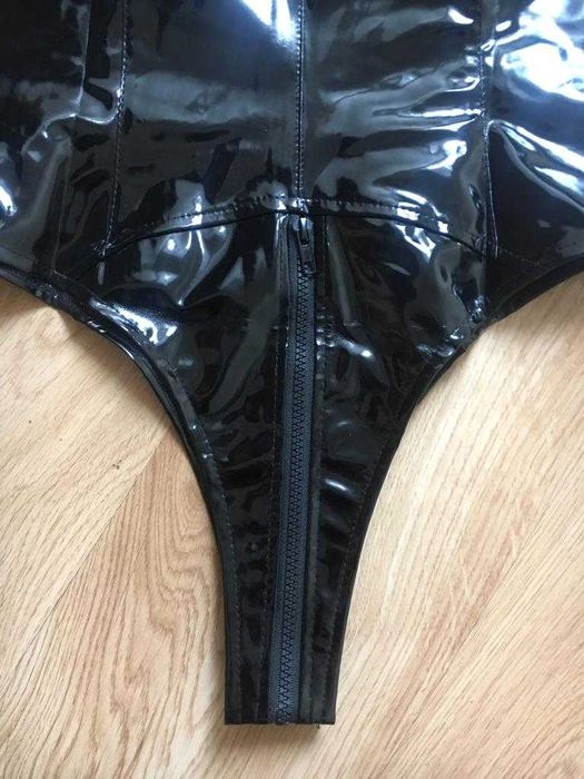 697/ Sylwester Goth Lakierowane body bielizna PVC z zamkiem M