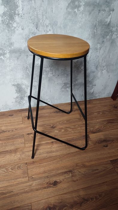 Krzesła barowe w bardzo dobrym stanie