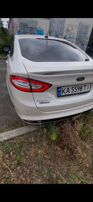 Ford Fusion розетка + гибрид + титаниум