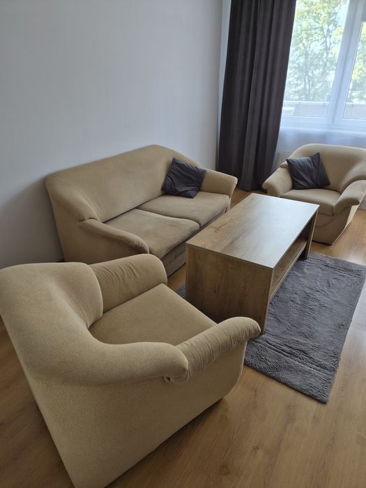 Zestaw sofa 2 fotele oraz stolik kawowy REZERWACJA