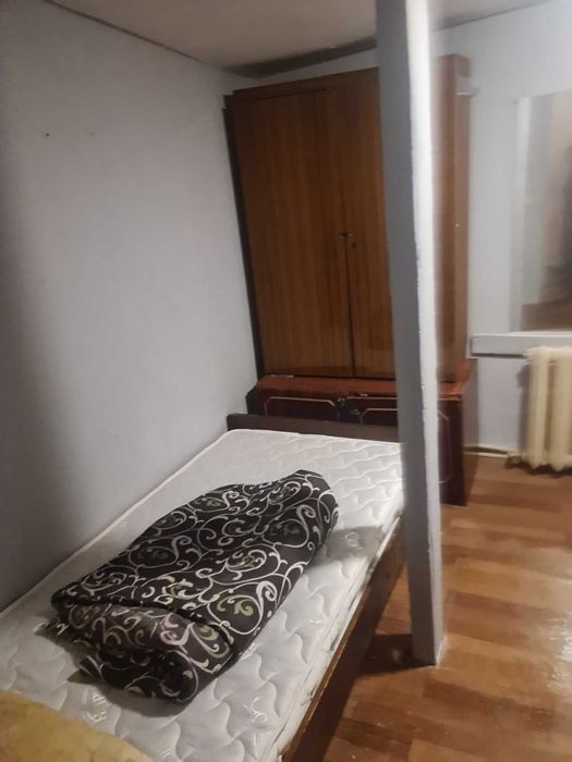 Сдам комнату на 2 человека  в общежитии г.Вишнёвое ул. Чорновола 1а