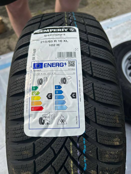 Opona Semperit Speed Grip 5 R16