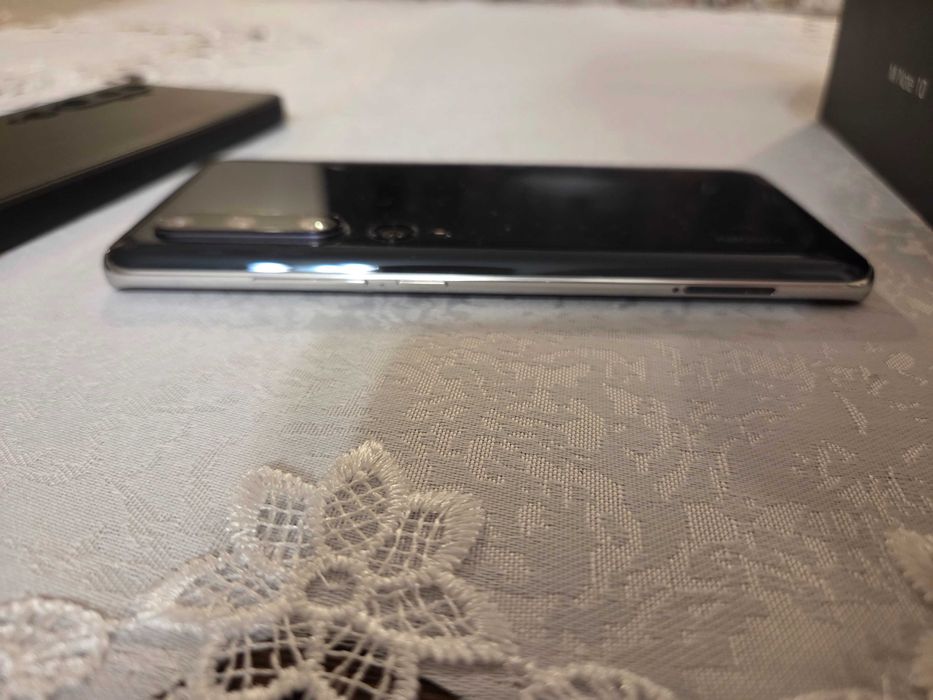 Smartfon Xiaomi Mi Note 10, 6GB RAM, 128GB ROM od kobiety