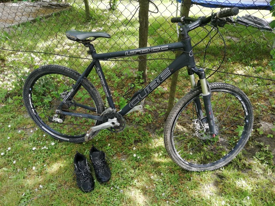 Rower firmy Cube Ltd CC buty Shimano