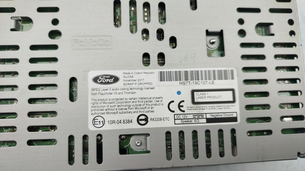 Rádio / auto-rádio FORD Mondeo V Hatchback