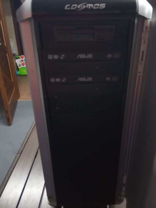 Sprzedam komputer stacjonarny