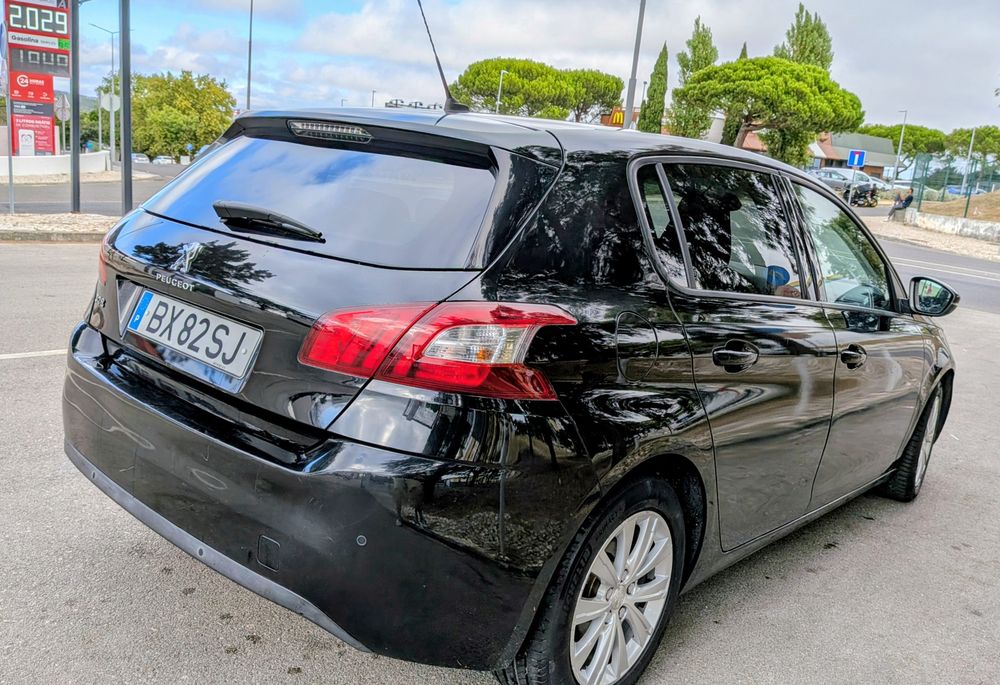 Peugeot 308 1.2 PureTech Active Business foto 4