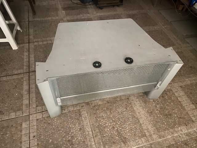 Mesa TV Sony (grande) "bose"