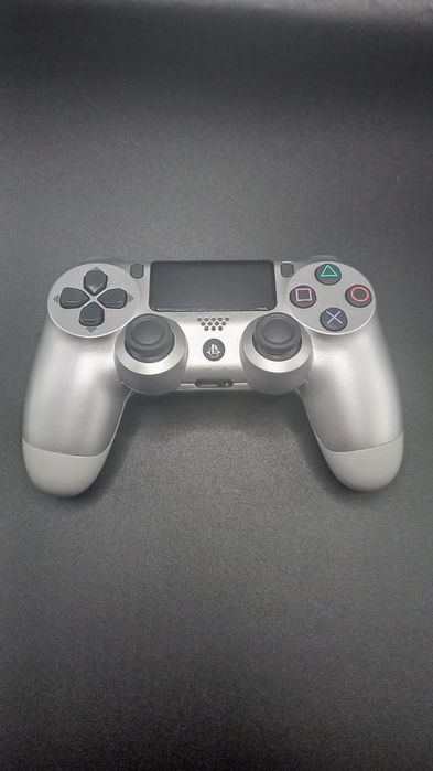 Comando PS4 Prateado