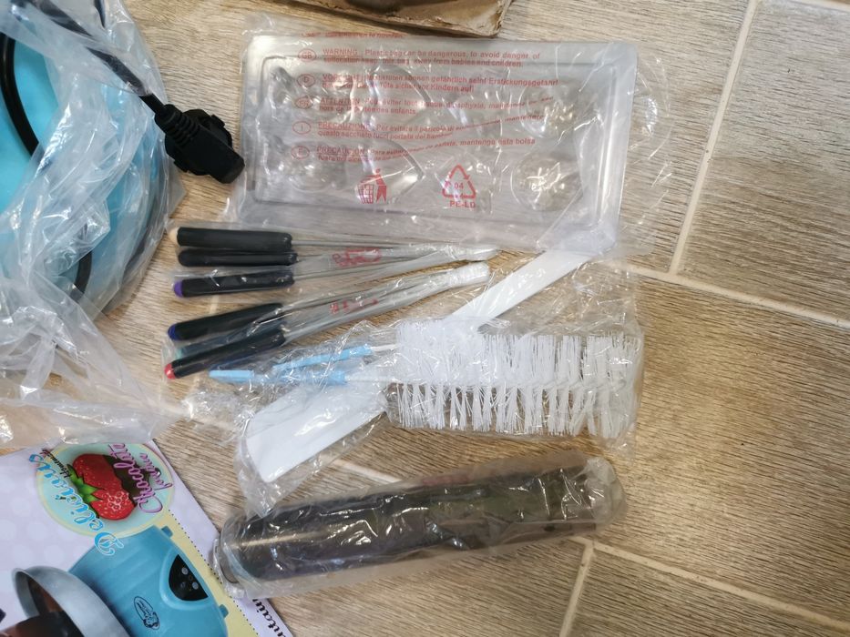 Шоколадний фонтан Bestron DUE4007