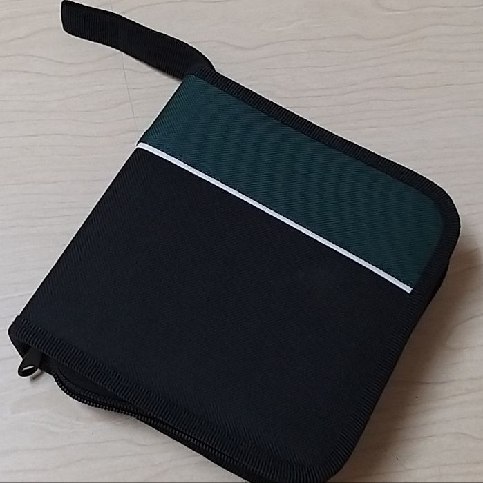 Porta CD's ou DVD's.