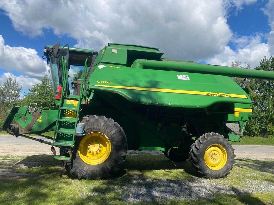 Комбайн John Deere C670HM 2007 року