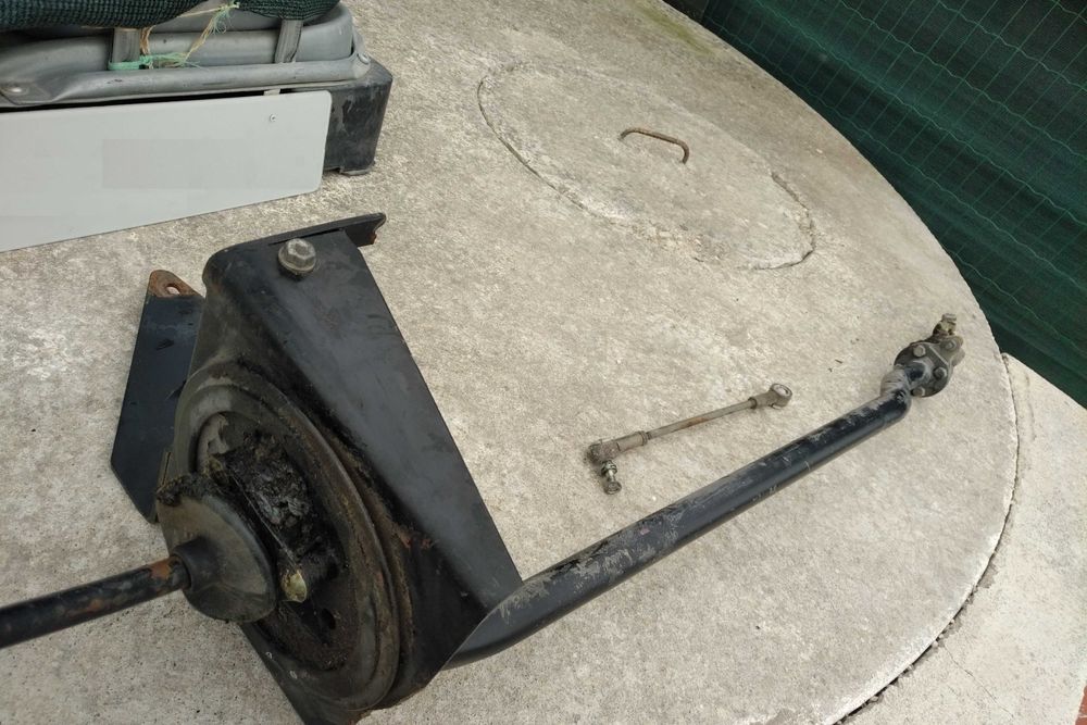 Alavanca de velocidades Nissan Atleon L35.