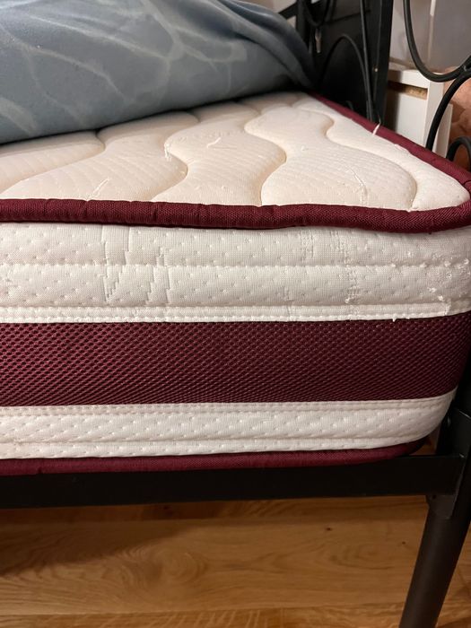 Cama IKEA + colchão (solteiro)