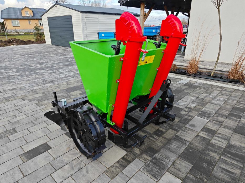 Nowoczesna sadzarka do ziemniaków – 2 rzędy, regulacja dowóz RATY