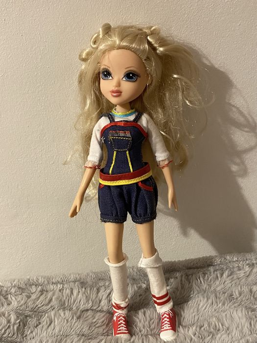 Moxie Girlz — Lalka “Po szkole”