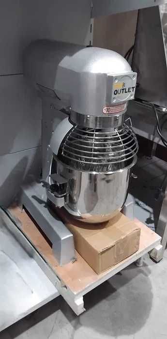 Batedeira Planetária de 10L - NOVA