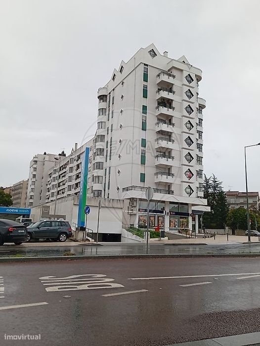 Garagem  para arrendamento