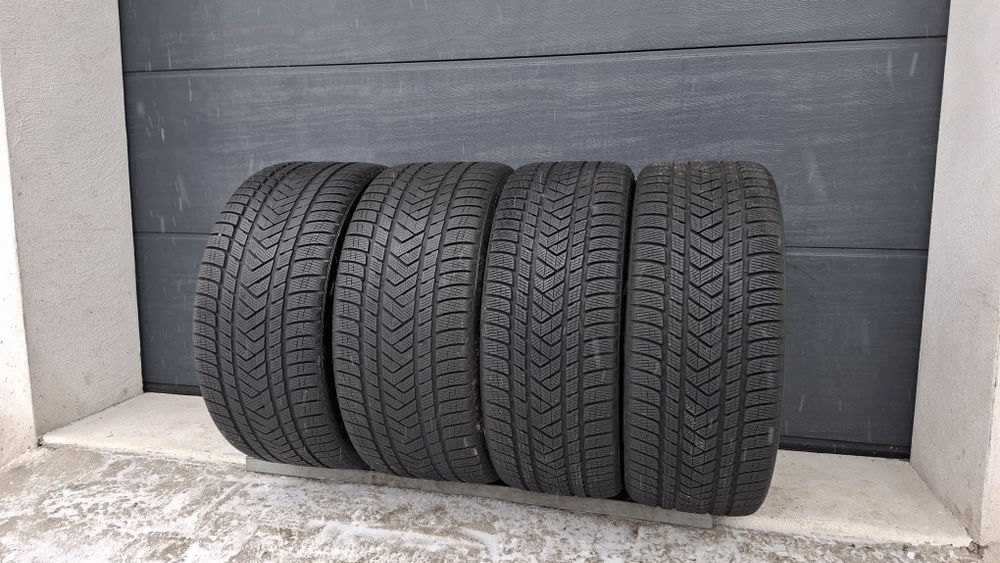 Pirelli 285/40 R22 i 325/35 R22 Scorpion 7 mm