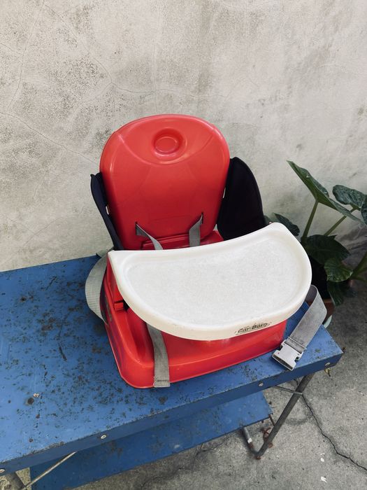 Cadeira de Alimentação Portátil “Car Baby” – Booster Seat