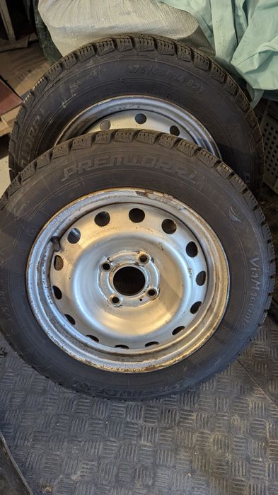 Шини з  дисками 175/65 r14