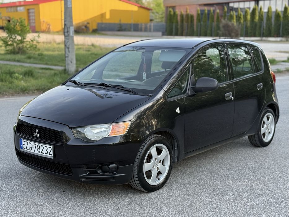 Mitsubishi Colt_2009_1.1 Benzyna_Klimatyzacja_Sprawny