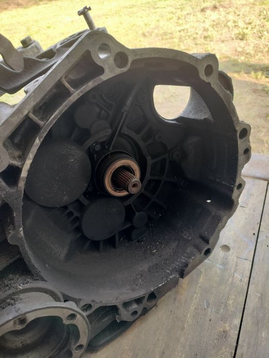 Skrzynia biegów JLU 2.0 TDI VW passat b6 golf 5 audi a3 8p skoda oct 2