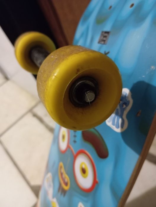Skate e trotinete de criança