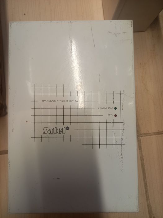 Імпульсний блок безперервного живлення 12 В