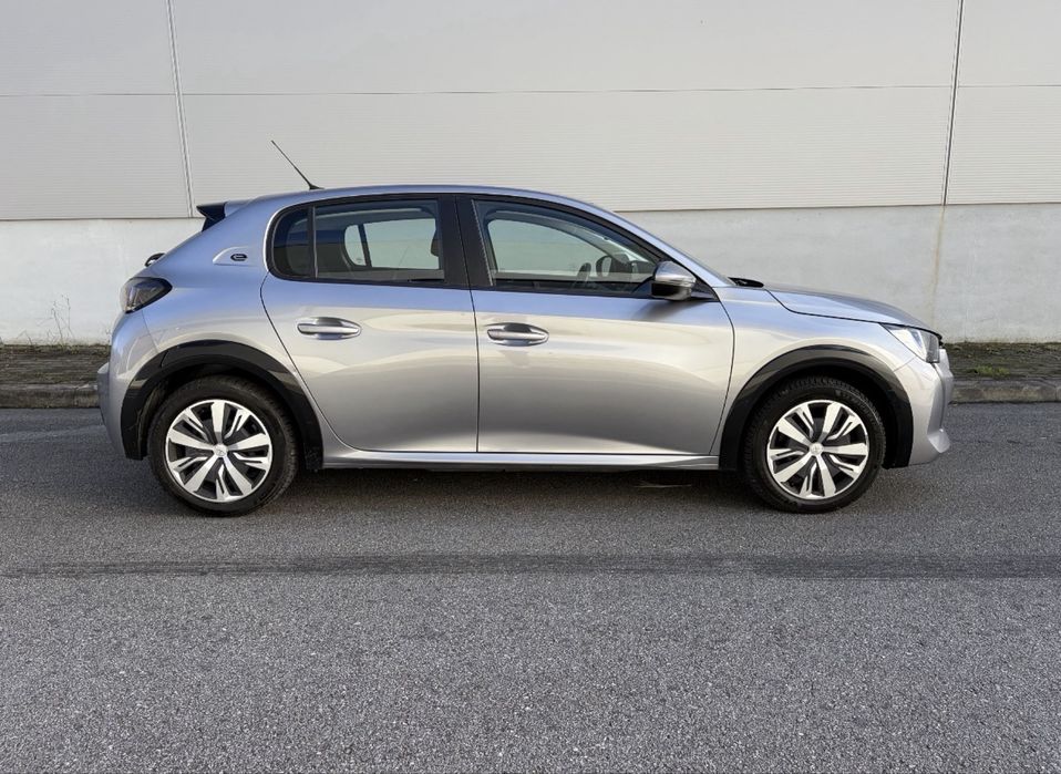 Peugeot e-208 - 99.862 kms
