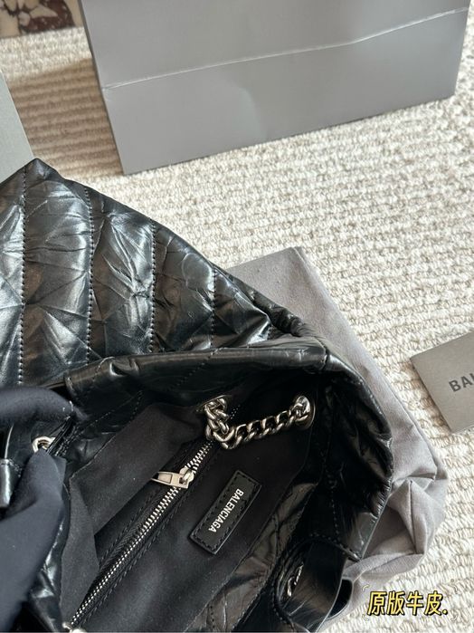 Сумка Balenciaga Crush Tote