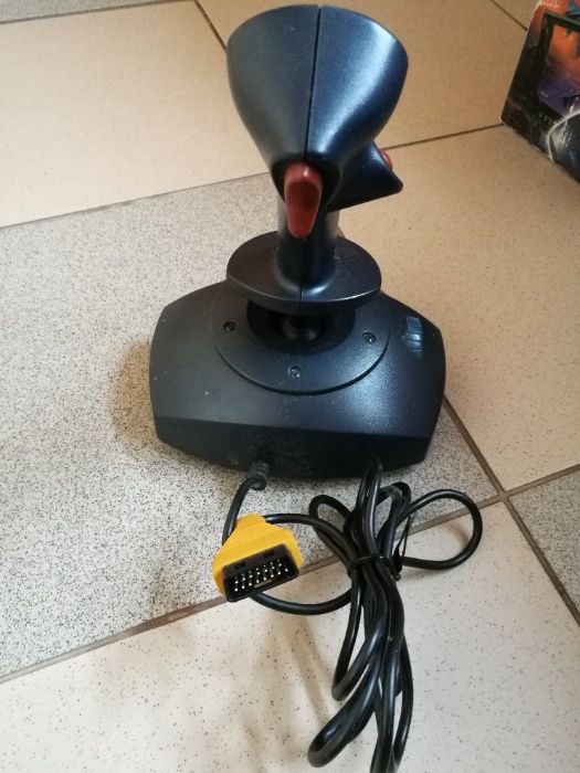 Joystick Genius Flight 2000 F-16