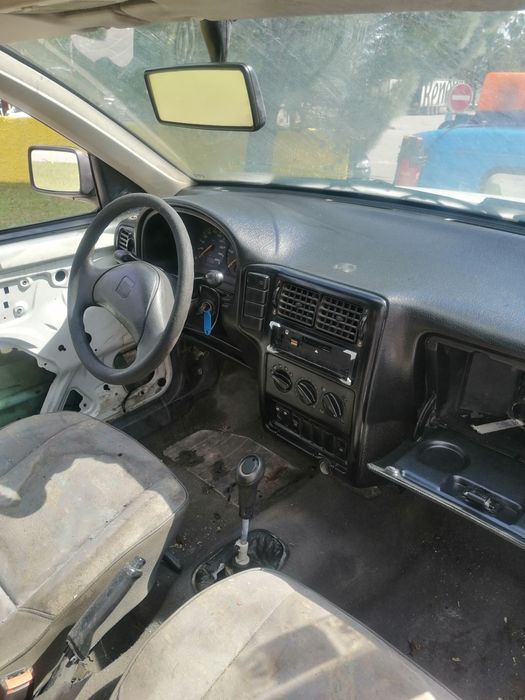 Seat Ibiza 1.9TDi 6K3 para peças boa mecânica ainda pode ver trabalhar