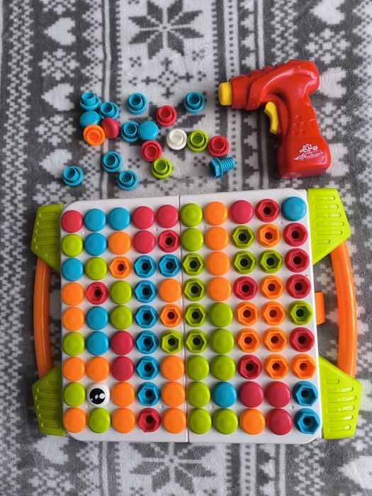 Мозаїка з шуруповертом