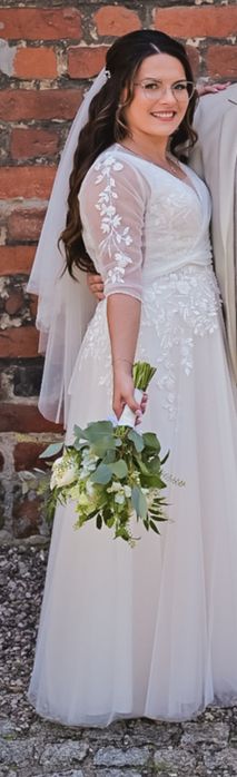 Klasyczna Suknia slubna+welon+bolerko