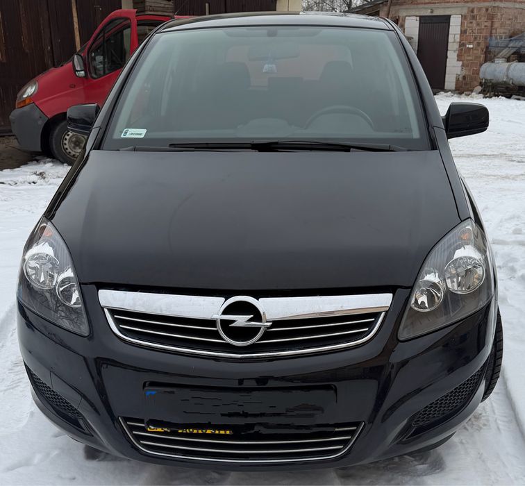 Opel Zafira jedyny egzemplasz w Polsce z takim przebiegiem