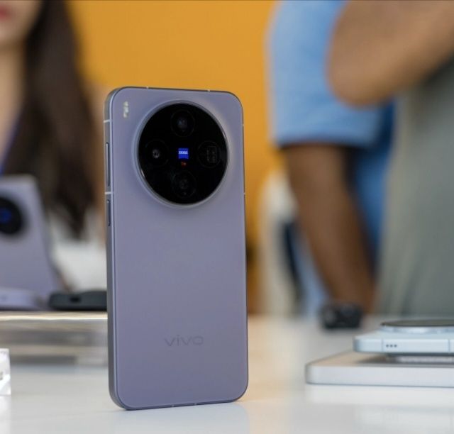ТОП! VIVO X300, 16/512 Гб, Dimensity9500,один з кращих камерофонів