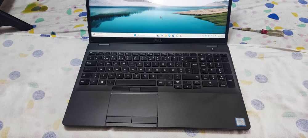 Computador+Dell+Latitude+550064729938083586123