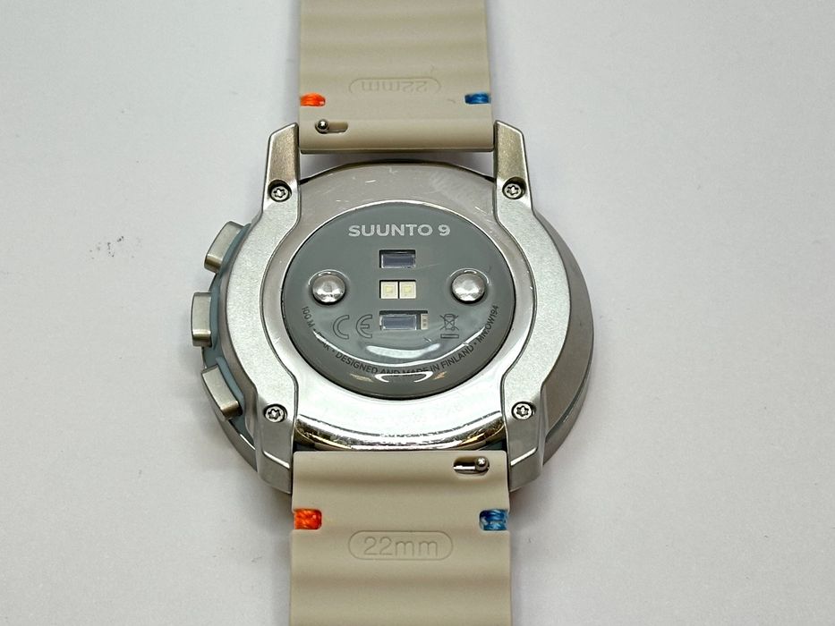 smartwatch sunto 9 peak 43mm