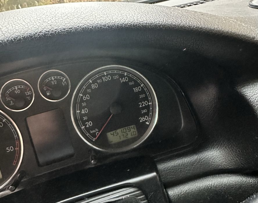 Sprzedam Vw Passat B5 lf 130 km